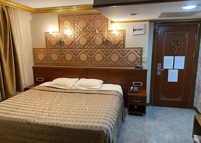 Grand Merin Airport 3*