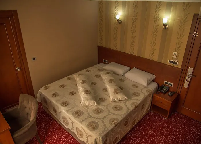 Hotel Grand Merin Airport