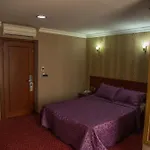 Grand Merin Airport 3*